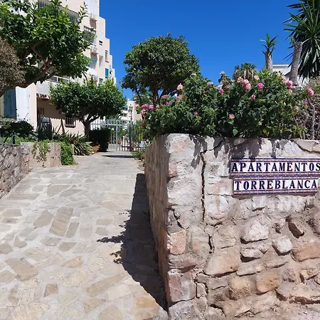 Estudio Con Piscina Y Parking, Playa A 4 Min A Pie, Tren A 2 Min Apartment *