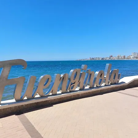 Estudio Con Piscina Y Parking, Playa A 4 Min A Pie, Tren A 2 Min Apartment Fuengirola